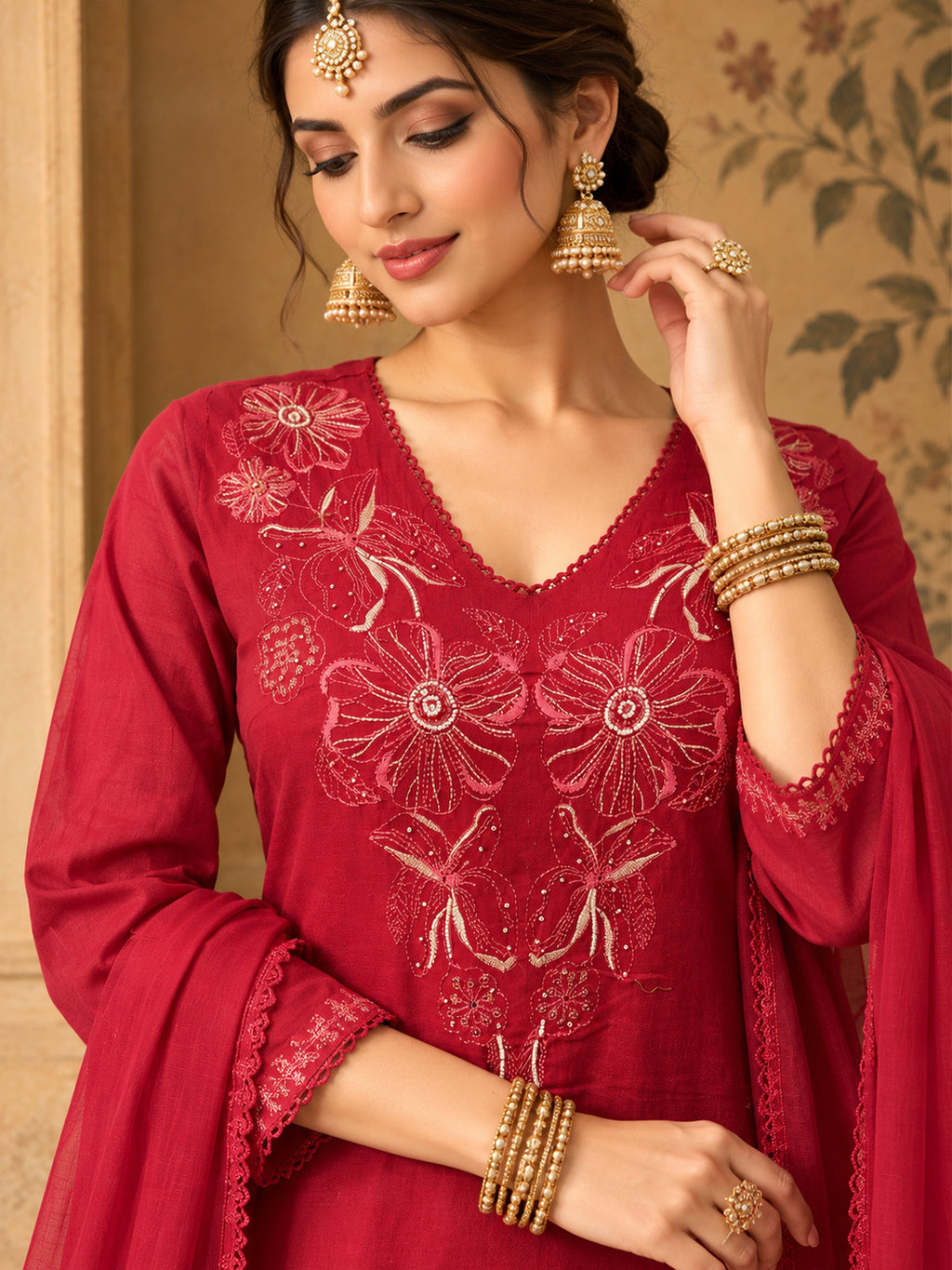 Women Ethnic Motifs Embroidered Regular Thread Work Kurta with Trousers & With Dupatta