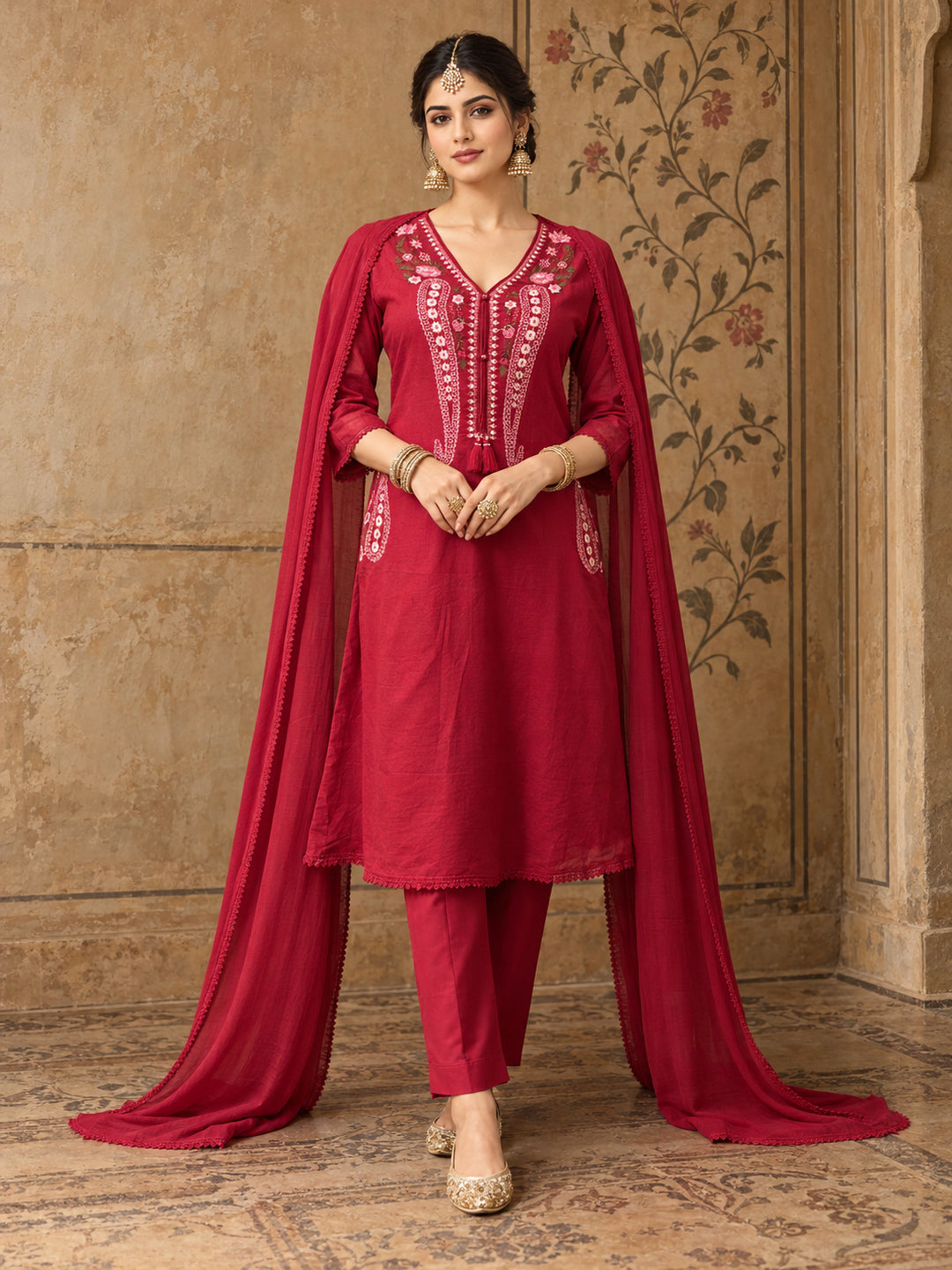 Women Floral Embroidered Regular Thread Work Kurta with Trousers & With Dupatta