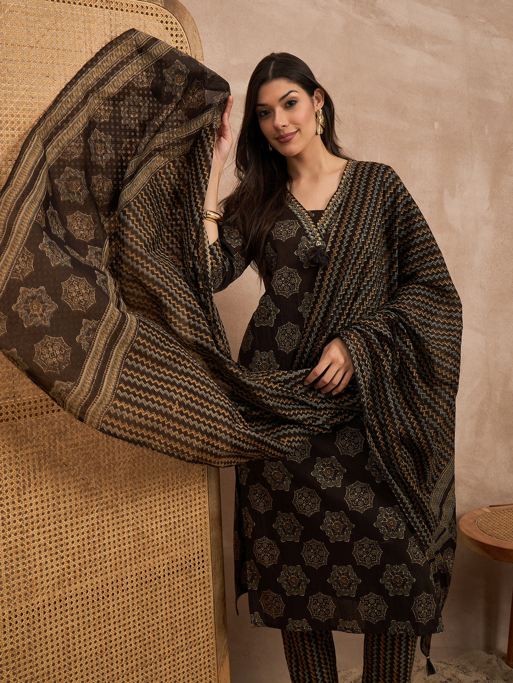 Women Ethnic Motifs Printed Regular Pure Cotton Kurta with Trousers & Dupatta
