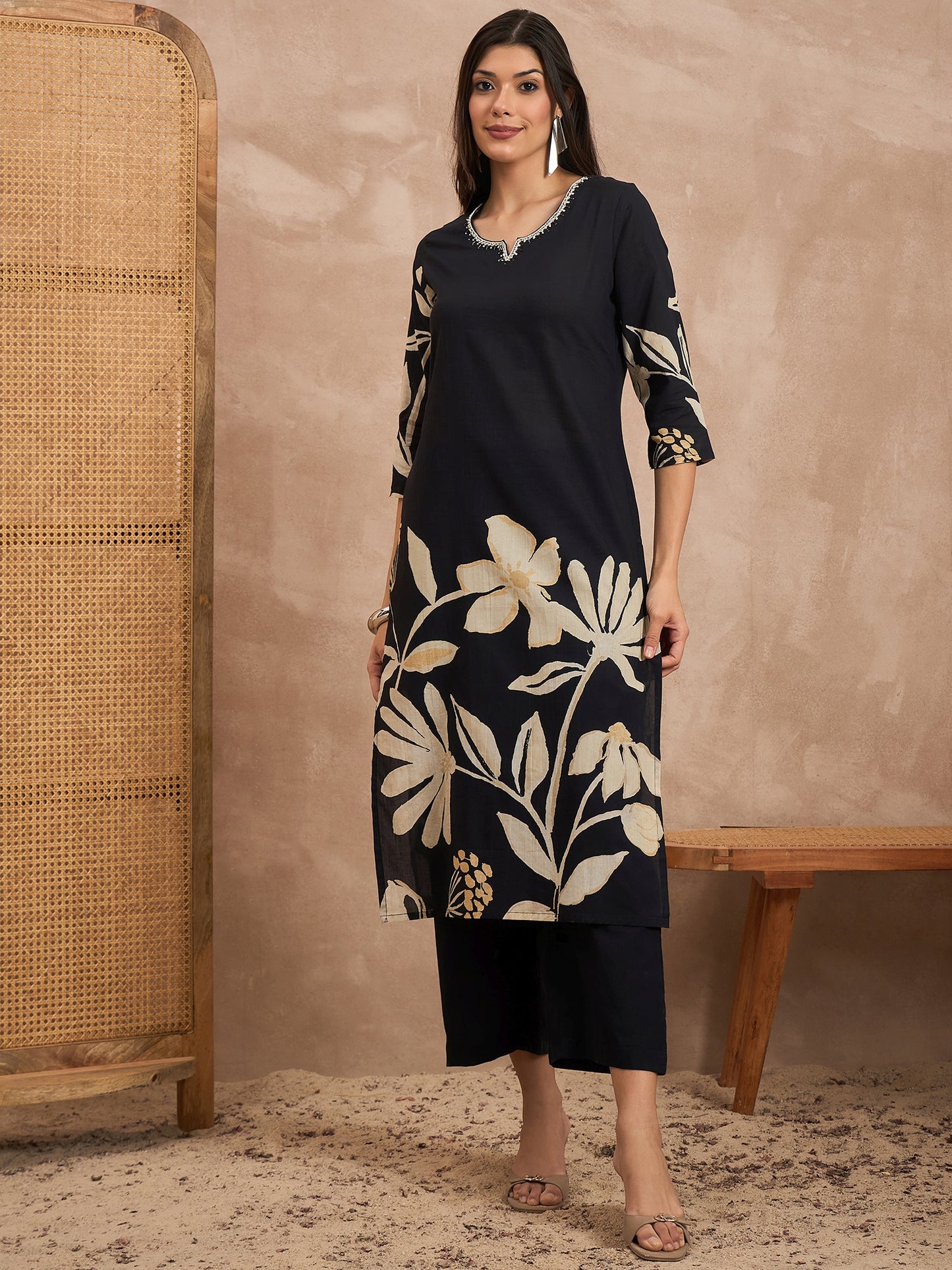 Women Floral Printed Cotton Kurta with Trousers & Dupatta