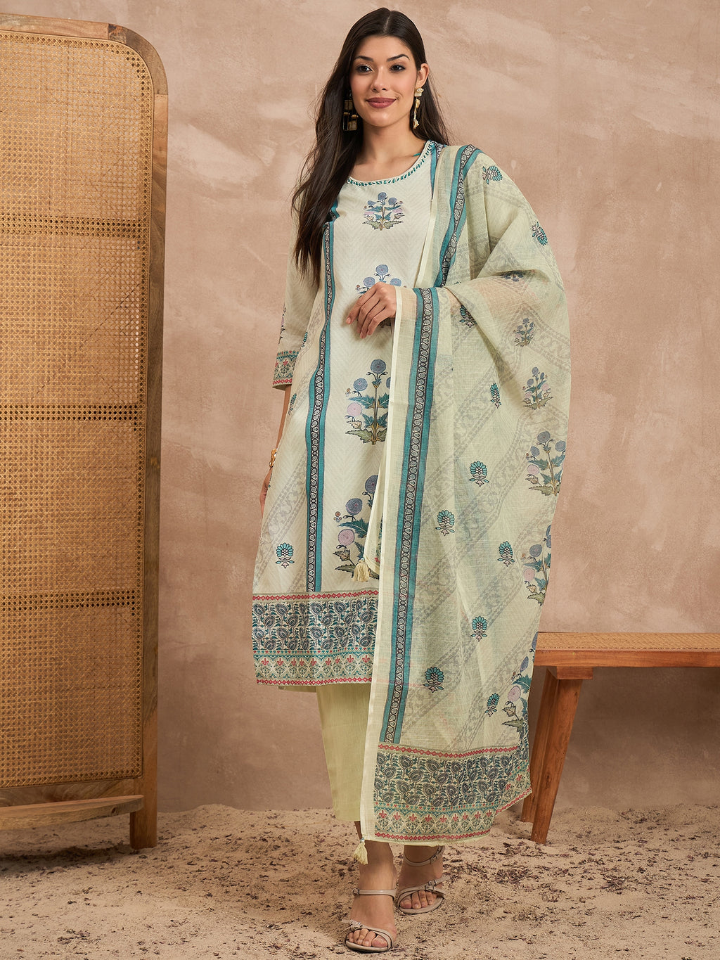 Women Floral Printed Cotton Kurta with Trousers & Dupatta