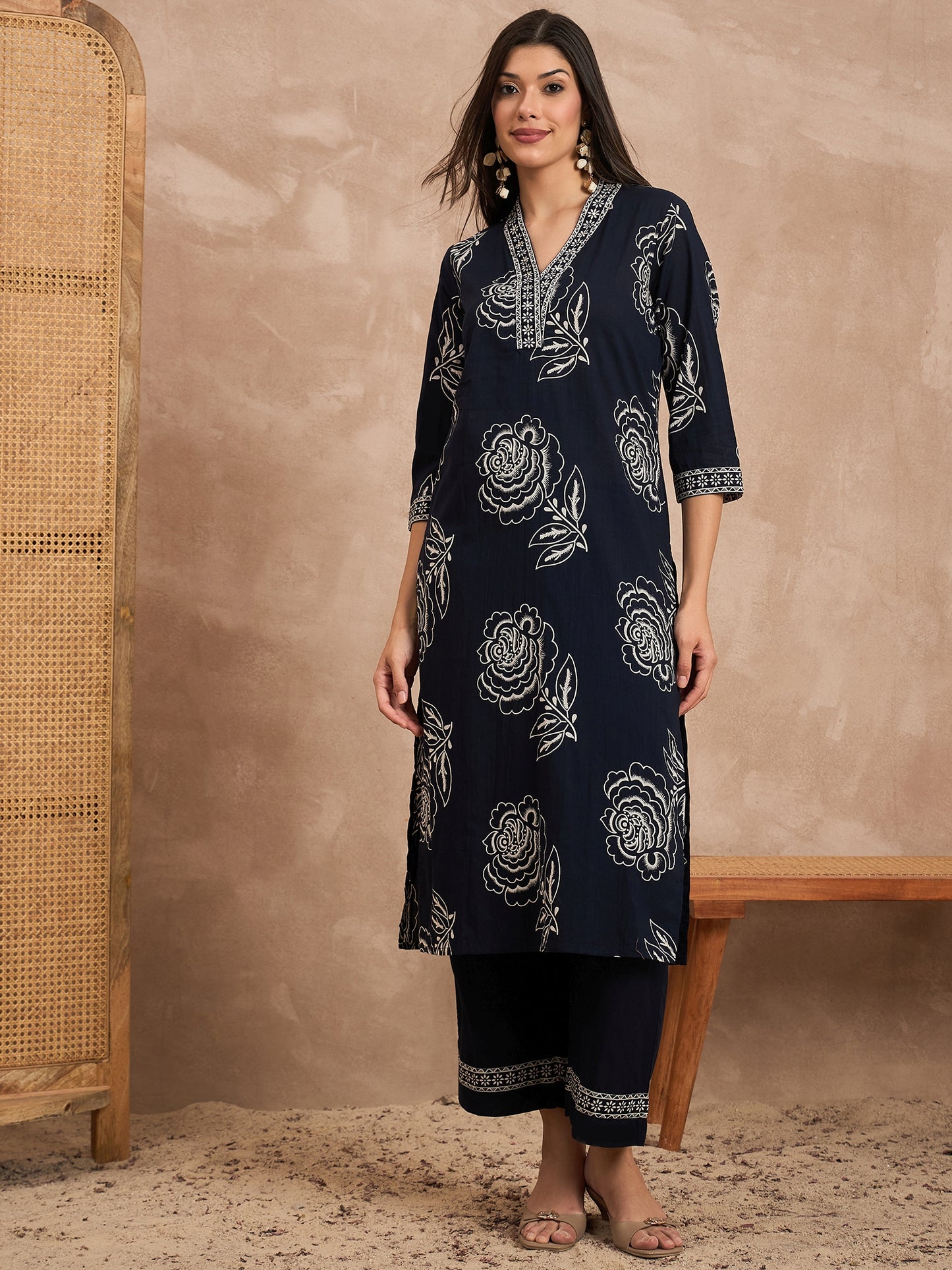 Women Floral Printed Cotton Kurta with Palazzos & Dupatta