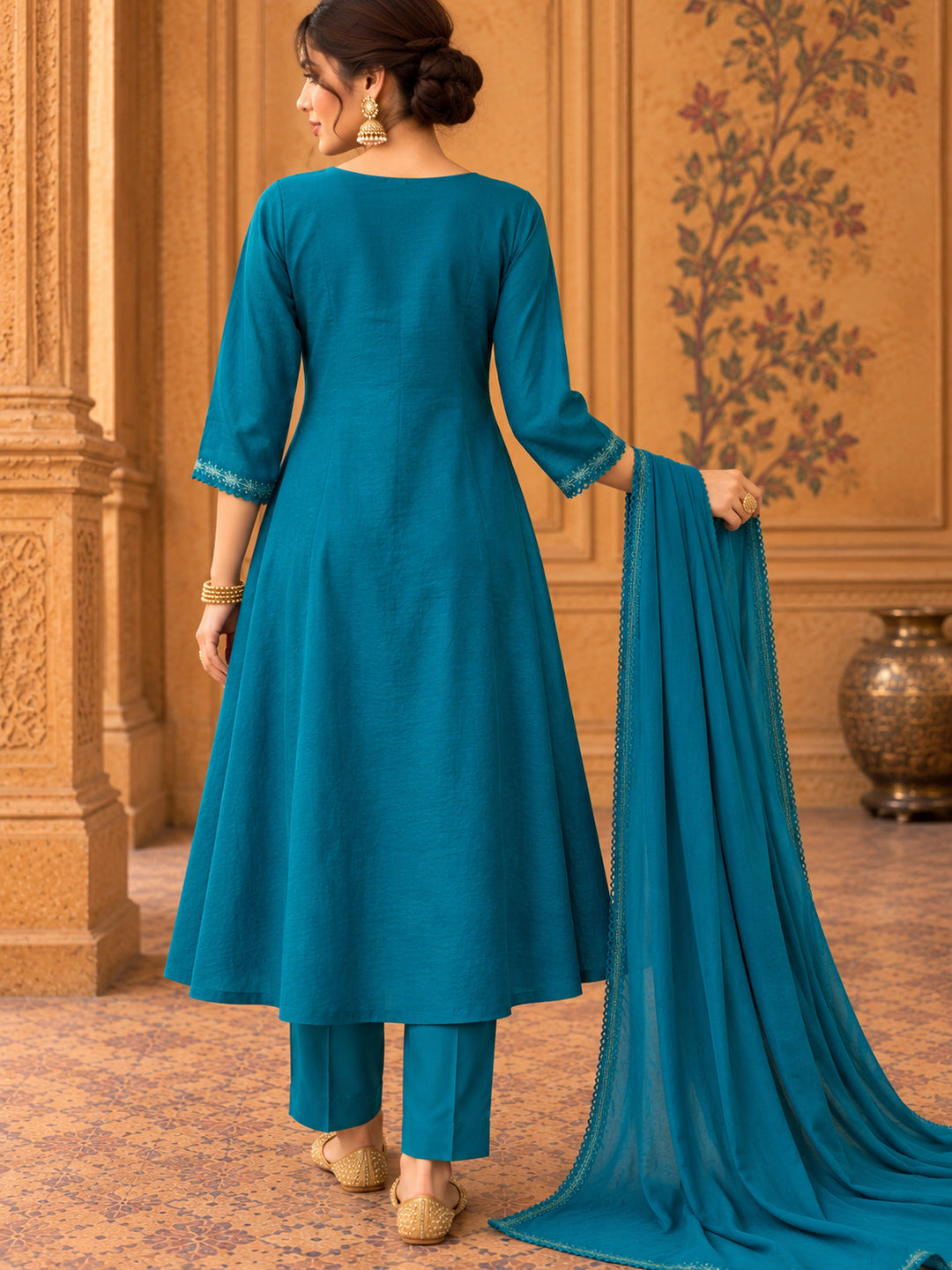 Women Ethnic Motifs Embroidered Regular Thread Work Kurta with Trousers & With Dupatta